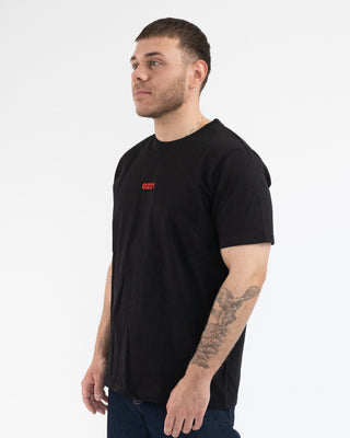 T-Shirt 0221 — Schwarz/Rot
